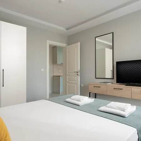 Costa Azzurra Apartments Free Parking 3*