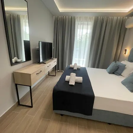 Costa Azzurra Apartments Free Parking