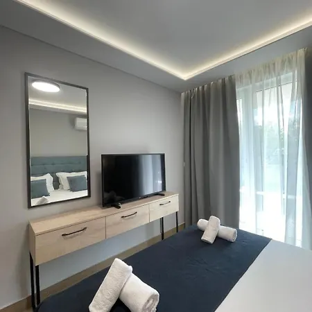 Costa Azzurra Free Parking Apartmanhotel 3*