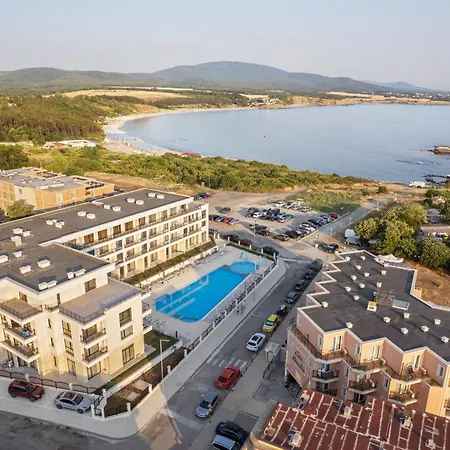 Costa Azzurra Free Parking 3* Ahtopol