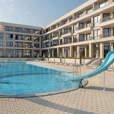 Costa Azzurra Apartments Free Parking 3*