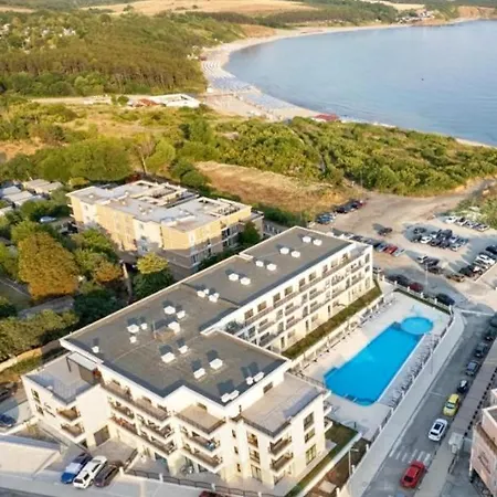 Costa Azzurra Free Parking Apartmanhotel