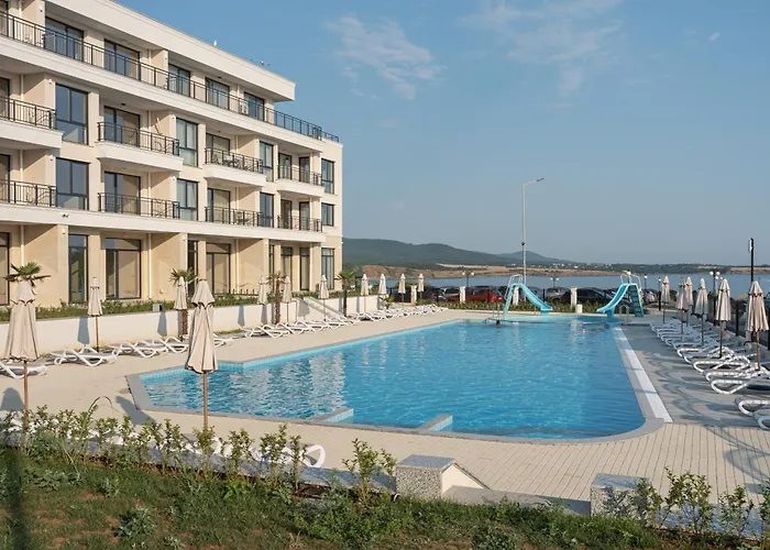 Costa Azzurra 阿赫托波尔