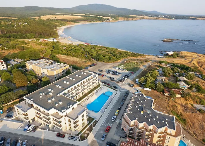 Costa Azzurra 公寓式酒店 阿赫托波尔